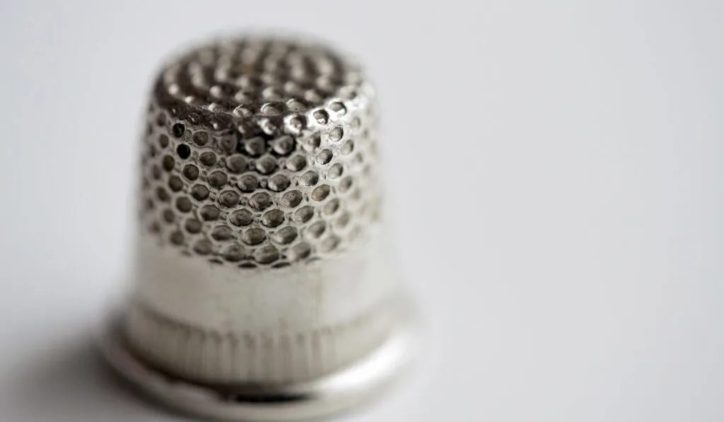 How To Choose The Right Size Thimble