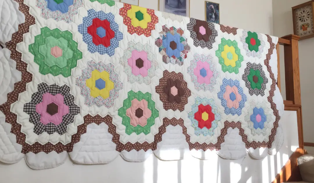 How to Make a Collage Quilt? Guide!) Measure by the Yard