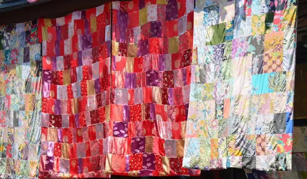 hanging quilt